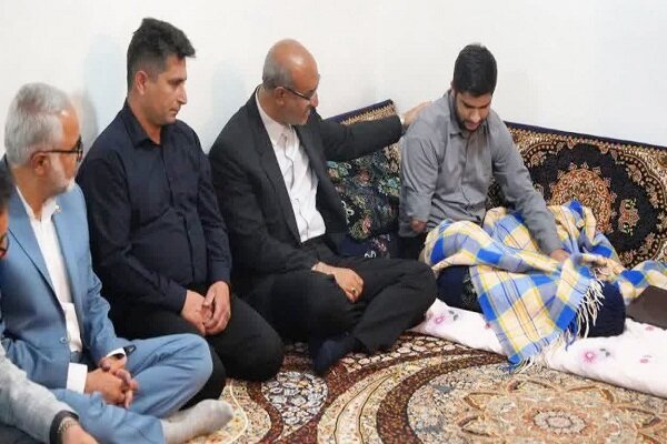 ایثار جوانان ایرانی محاسبات دشمن آمریکایی ، صهیونیستی را برهم زد