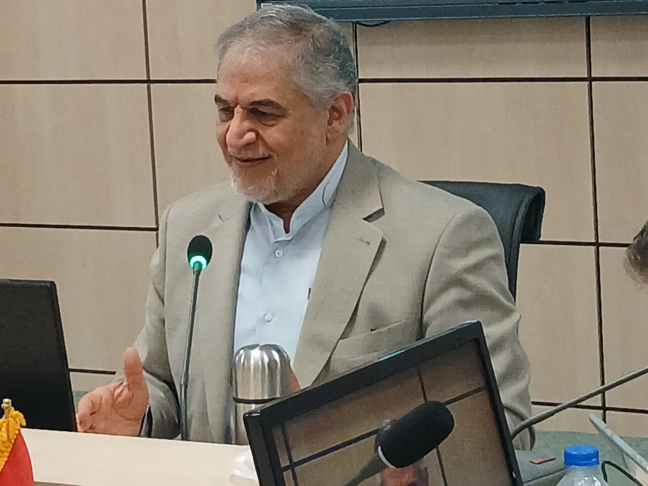 نخبگان علمی باید پیشگام تحول فکری جامعه باشند