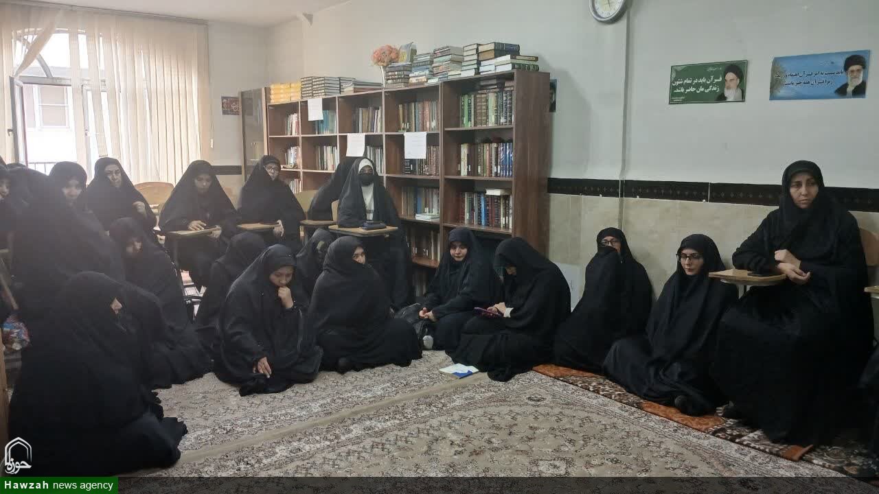 برگزاری کارگاه سواد رسانه‌ای با محوریت مدیریت فضای مجازی در شرایط جنگ در حوزه علمیه خواهران بستان آباد + عکس