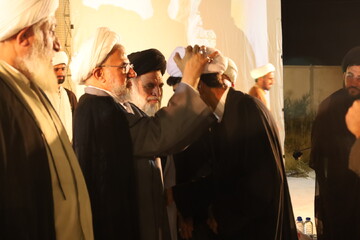 تصاویر/ مراسم عمامه گذاری طلاب مدرسه علمیه صاحب‌الزمان (عج) بشاگرد