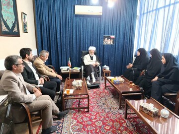 تأکید نماینده ولی‌فقیه در استان مرکزی بر لزوم ارتقای شاخص‌های اخلاقی و علمی در کادر درمان