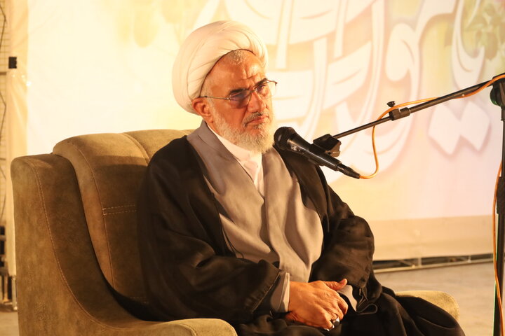 تصاویر/مراسم عمامه گذاری طلاب مدرسه علمیه صاحب‌الزمان عج بشاگرد