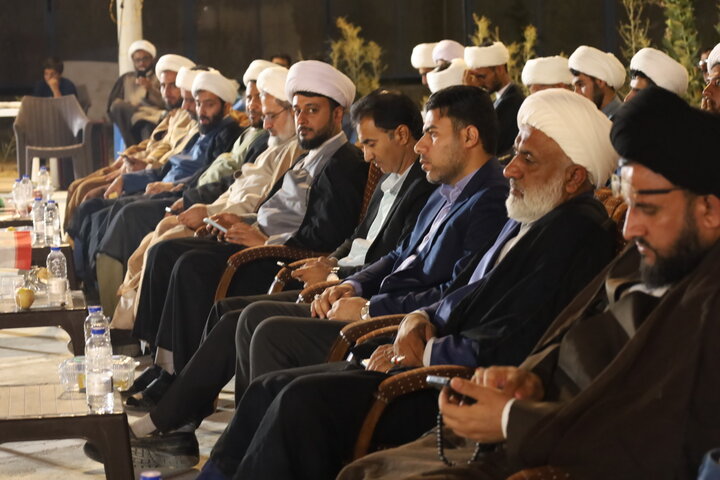 تصاویر/مراسم عمامه گذاری طلاب مدرسه علمیه صاحب‌الزمان عج بشاگرد
