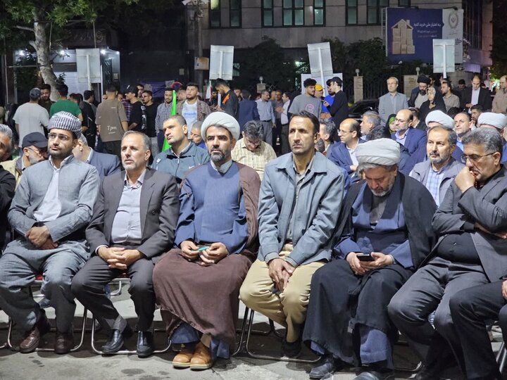 تصاویر/ تجمع مردم سنندج در حمایت از انقلاب و رهبری