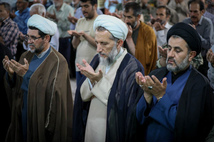 تصاویر /  حضور حماسی مردم شهر ضیاآباد با حضور امام جمعه قزوین