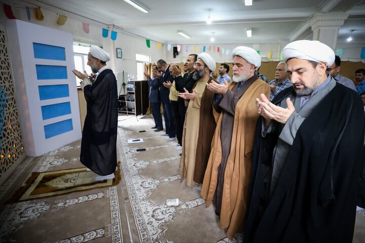 تصاویر / دیدار امام جمعه قزوین با کارکنان صدا وسیمای مرکز قزوین