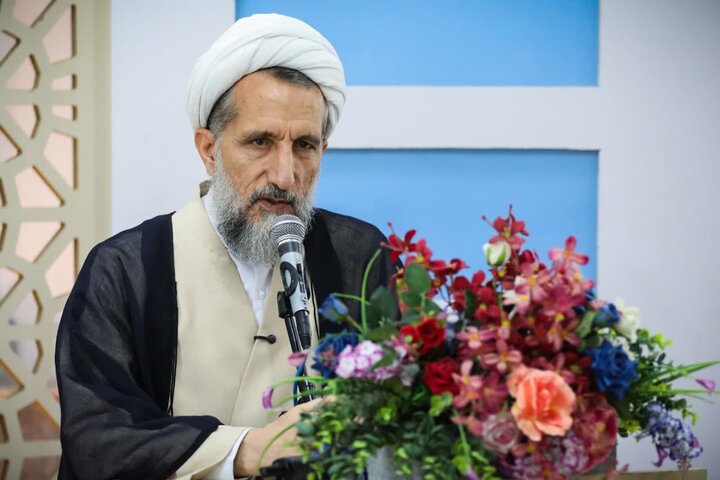 تصاویر / دیدار امام جمعه قزوین با کارکنان صدا وسیمای مرکز قزوین
