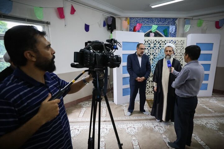 تصاویر / دیدار امام جمعه قزوین با کارکنان صدا وسیمای مرکز قزوین
