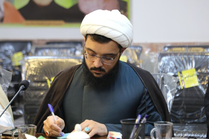 نشست بصیرتی با حضور مسئول دفتر امور اجتماعی و سیاسی حوزه های علمیه کشور در یزد