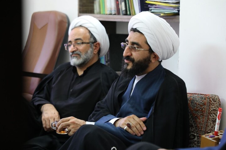 بازدید مسئول دفتر امور اجتماعی و سیاسی حوزه های علمیه کشور از مدرسه علمیه خان یزد