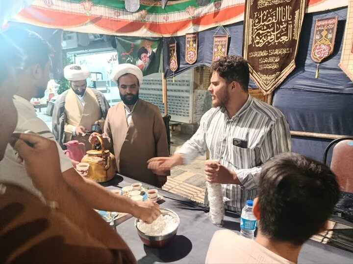 تصاویر/تداوم خدمت رسانی در موکب شهدای روحانی ایلام