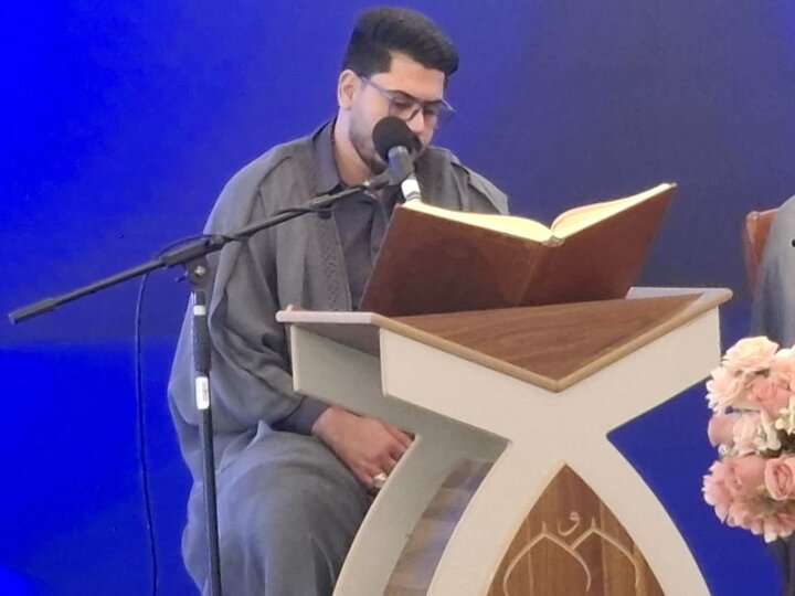 تصاویر / محفل  انس با قرآن  در حرم کاظِمَیْن عراق،
