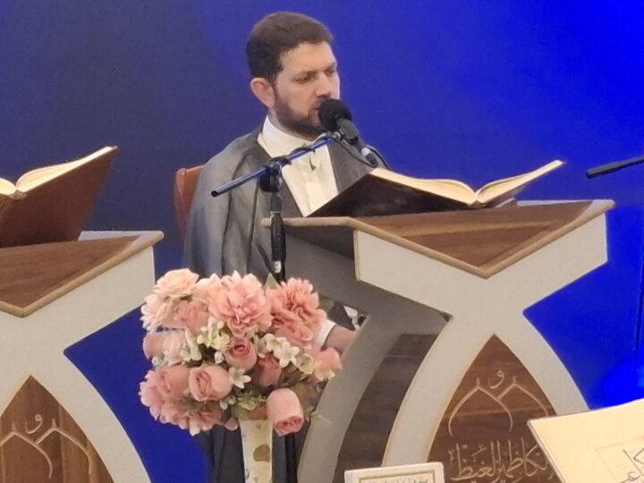 تصاویر / محفل  انس با قرآن  در حرم کاظِمَیْن عراق،