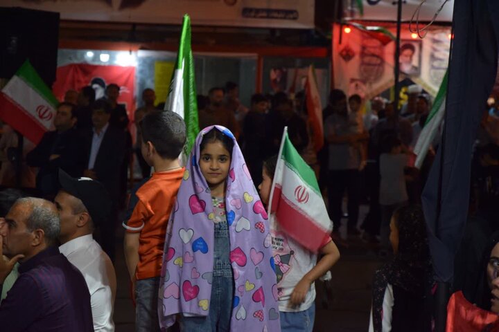 تصاویر/ نودونهمین شب اجتماع شبانگاهی مردم آران و بیدگل  درحمایت از وطن