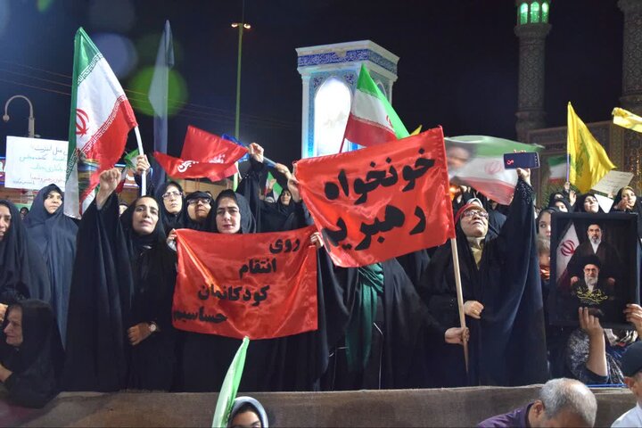 تصاویر/ نودونهمین شب اجتماع شبانگاهی مردم آران و بیدگل  درحمایت از وطن