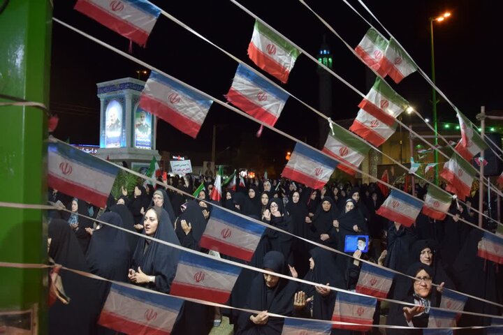 تصاویر/ نودونهمین شب اجتماع شبانگاهی مردم آران و بیدگل  درحمایت از وطن