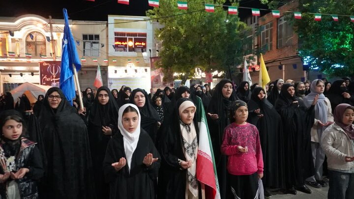 تصاویر/ نود و نهمین قرار شبانه مردم چالدران در حمایت از نظام اسلامی