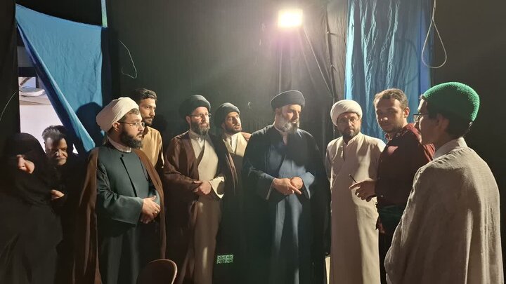 تصاویر/ بازدید مدیر حوزه علمیه استان یزد از نمایشگاه تبیینی (در امتداد غدیر)