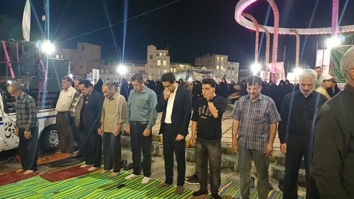 تصاویر/نود و نهمین شب حضور مردم زرندیه در میدان