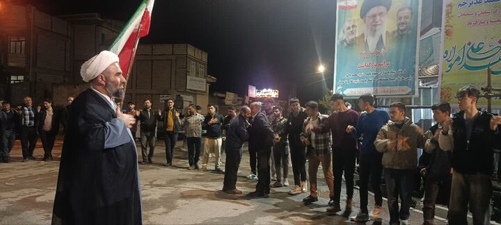 تصاویر/ شب‌های اقتدار و حماسه ورزقانی ها در دفاع از وطن