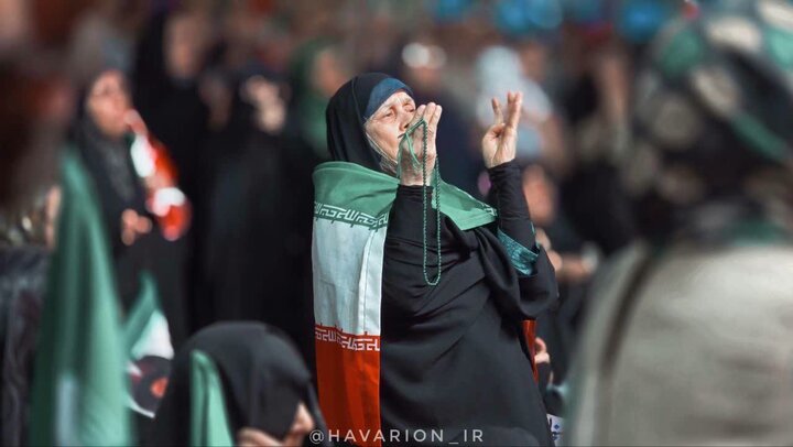 تصاویر/ حضور شبانه شهروندان قبله تهران در میدان شهرری