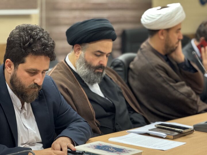 تصاویر/ نشست جذب و پذیرش حوزه علمیه استان گیلان در فرمانداری شهرستان رودبار