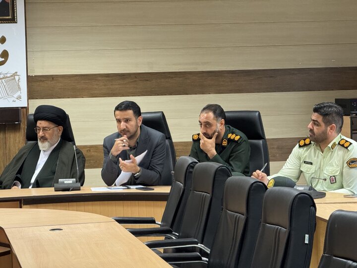 تصاویر/ نشست جذب و پذیرش حوزه علمیه استان گیلان در فرمانداری شهرستان رودبار