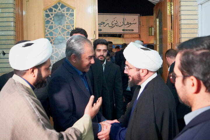 وزیر کشور پاکستان زائر حرم کریمه اهل‌بیت (س) شد