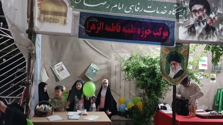 تصاویر/ارائه خدمات فرهنگی و تبیینی در تجمعات مردمی توسط پایگاه بسیج طلاب مدرسه علمیه فاطمه الزهرا(س) ساوه