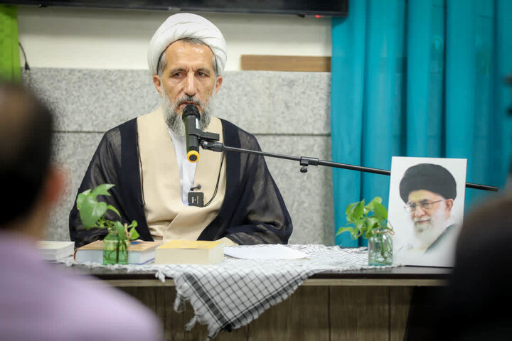 بازدید امام جمعه قزوین از موسسه فرهنگی پژوهشی موسسه انشاء