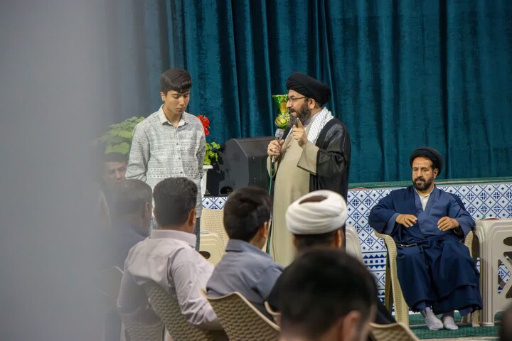 تصاویر / نشست تربیتی شبکه صالحین استان زنجان