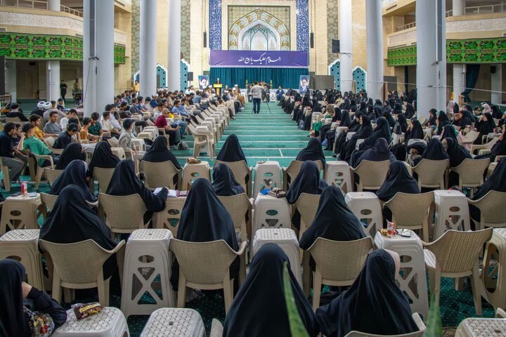 تصاویر / نشست تربیتی شبکه صالحین استان زنجان