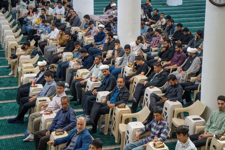 تصاویر / نشست تربیتی شبکه صالحین استان زنجان