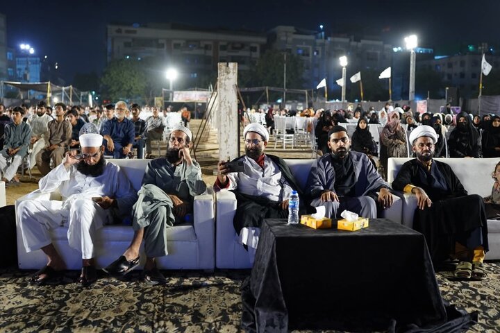 کراچی میں عظیم الشان امام امت کانفرنس