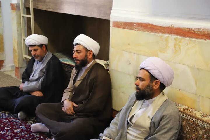 تصاویر/ بازدید مدیر حوزه علمیه کردستان از مدرسه علمیه قروه