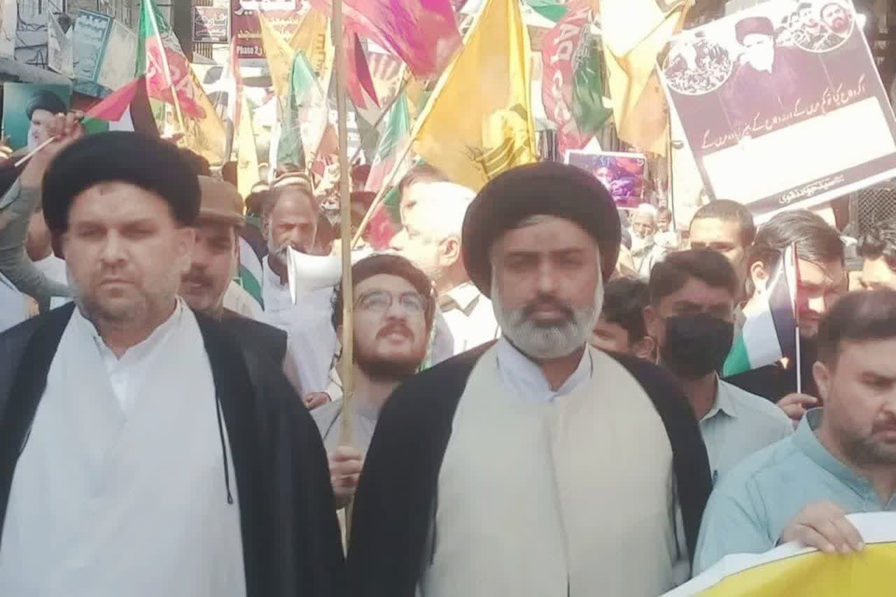 ولایت درحقیقت انسان کو الٰہی تعلیمات کے مطابق زندگی گزارنے کی راہ دکھانے والی رہبری کا نام ہے
