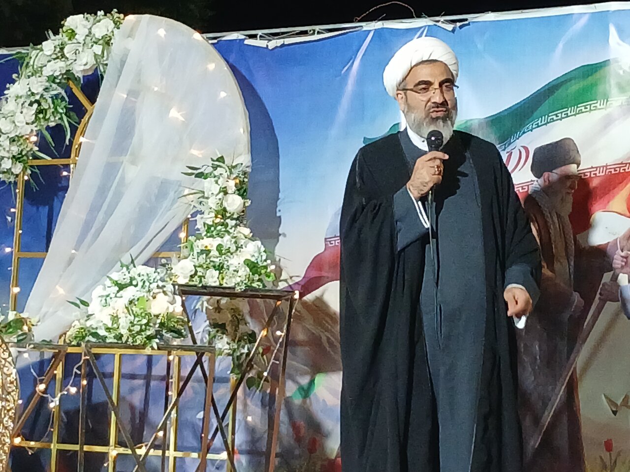 قدرت دانایی، کلید موفقیت در زندگی مشترک است/ زوج‌های جوان دانایی و مهارت‌های زندگی را افزایش دهند
