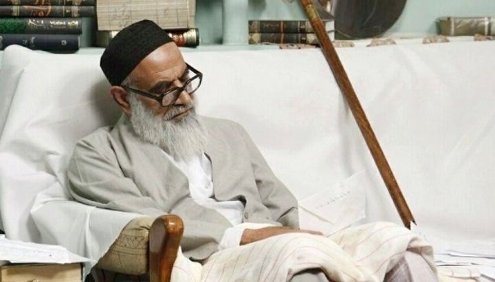इमाम ख़ुमैनी (र) की दृष्टिकोण से इस्लामी देशों के पतन के कारण