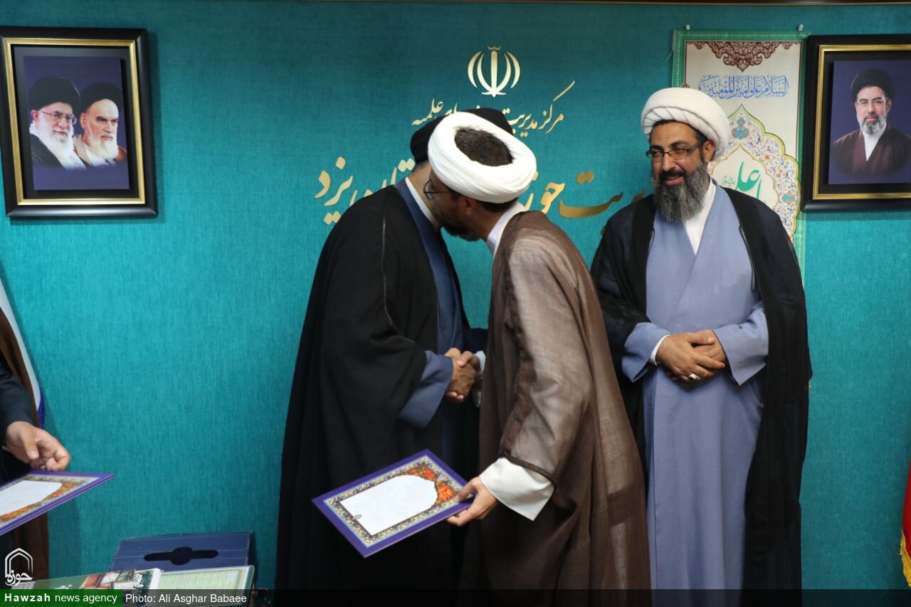 مبلغین برنامه گفت و گو محور (کافه مه شکن) تجلیل شدند+ تصاویر