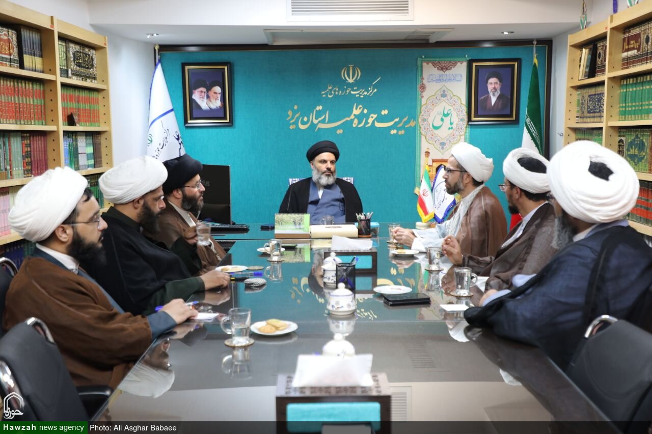مبلغین برنامه گفت‌وگومحور «کافه مه‌شکن» تجلیل شدند+ تصاویر