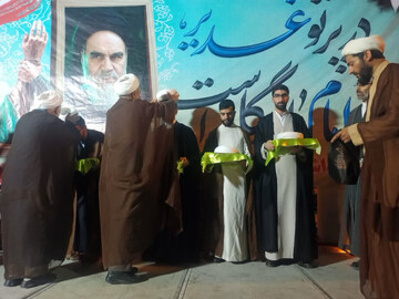 آیین عمامه‌گذاری چهار طلبه برازجانی همزمان با عید غدیر برگزار شد