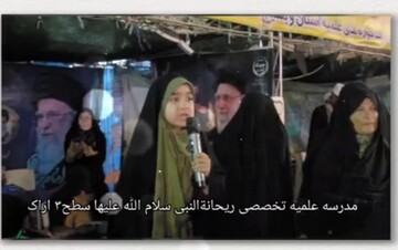 فیلم| رجز خوانی نوجوان اراکی در غرفه پیاده راه شهید پاکپور