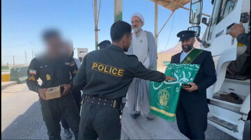 فیلم | لطف نگاه بانوی کرامت به مدافعان وطن؛ حضور خادمان در هرمزگان