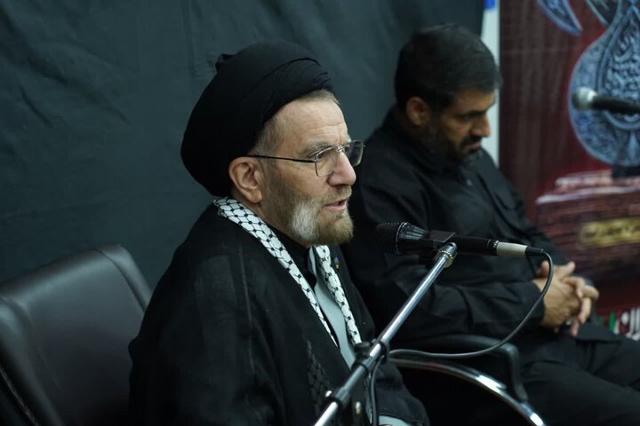 تصاویر/دیدار جمعی از مسئولان هیئت‌های مذهبی لرستان با نماینده ولی‌فقیه در استان