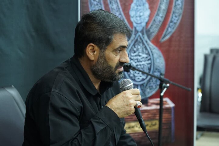 تصاویر/دیدار جمعی از مسئولان هیئت‌های مذهبی لرستان با نماینده ولی‌فقیه در استان