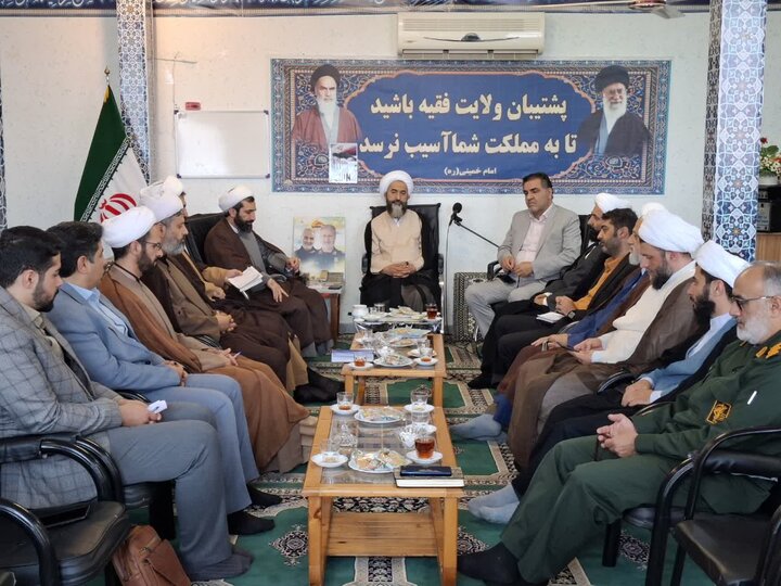 تصاویر/ رایزنی کمیته جذب و پذیرش حوزه علمیه استان گیلان با مسئولان شهرستان رودسر