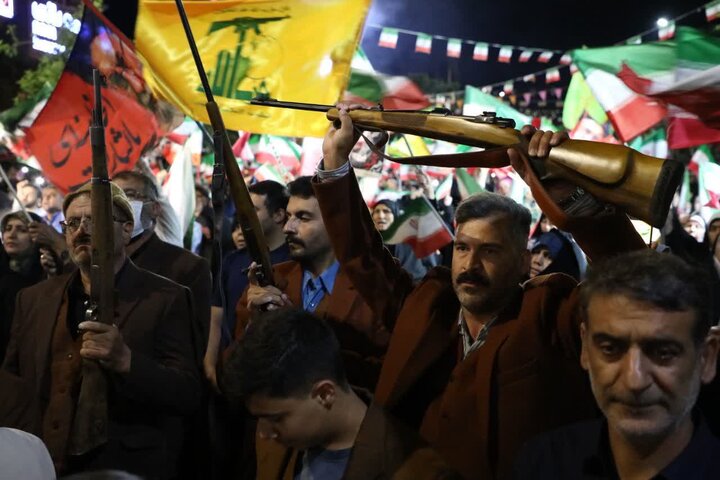 تصاویر / اجتماع مردمی «شب‌های اقتدار» مردم انقلابی شهر سمنان