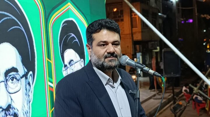 تصاویر /گوشه‌هایی از حضور مردم گرمسار در تجمعات «شب‌های اقتدار»