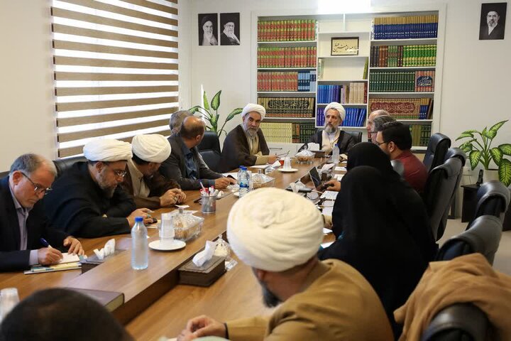 تصاویر / چهلمین جلسه قرارگاه مردمی رهبر شهید برگزار شد