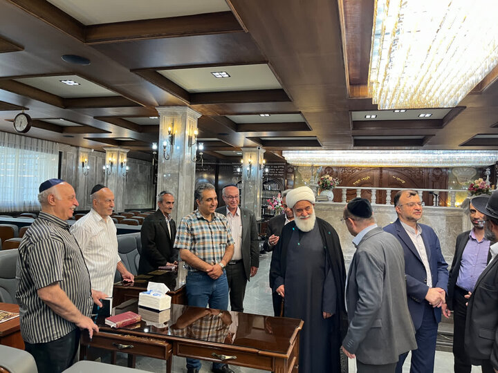 تصاویر / تعرض رژیم صهیونیستی به کنیسه، نشان‌دهنده ماهیت ضدانسانی این رژیم است